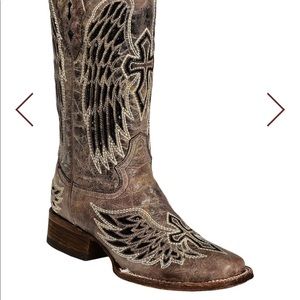 ISO these boots size 7